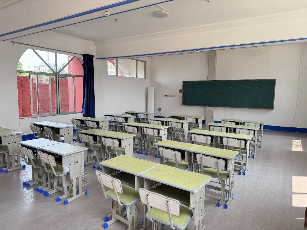 山东济宁尚贤艺考生文化课补习学校教室环境